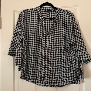 7th Avenue New York &Co Houndstooth Blouse